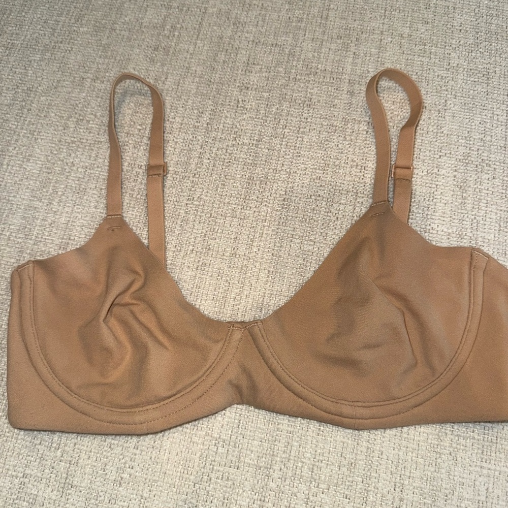 SKIMS Fits Everybody Unlined Demi Bra